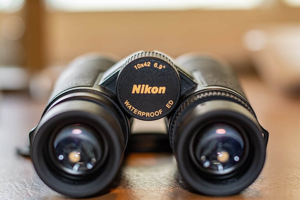 nikon monarch hg 8x42