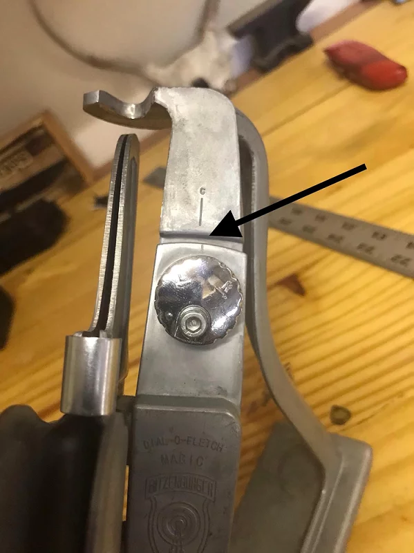 Setting the fletching jig