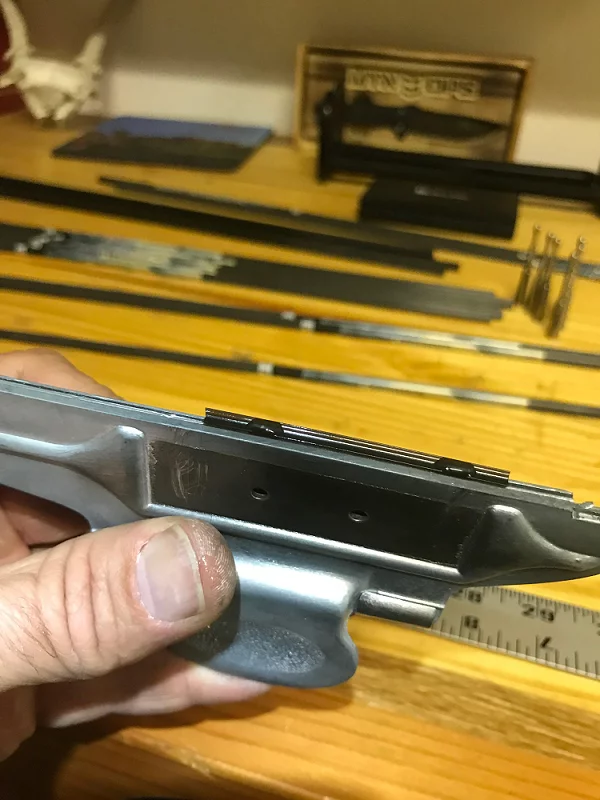 Glueing the fletching