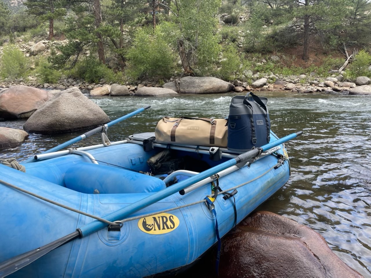 Yeti Hopper M30 Review 2020: Durable Soft Cooler With Magnetic Closure