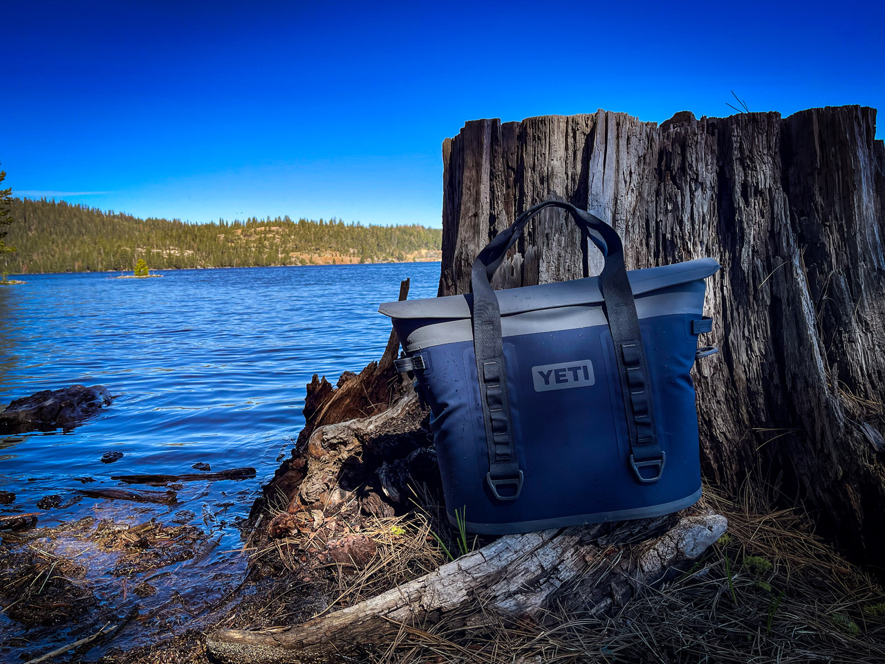 YETI Hopper M30 Review: The Ultimate Soft Cooler, With A Magnetic Seal -  BroBible