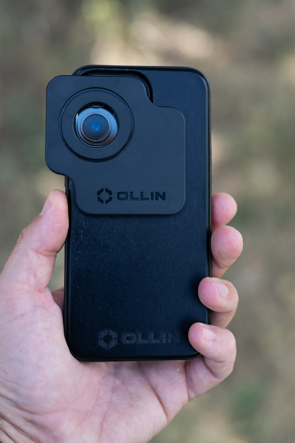 The Ollin adapter uses their proprietary case and pre-installed magnetic plate.