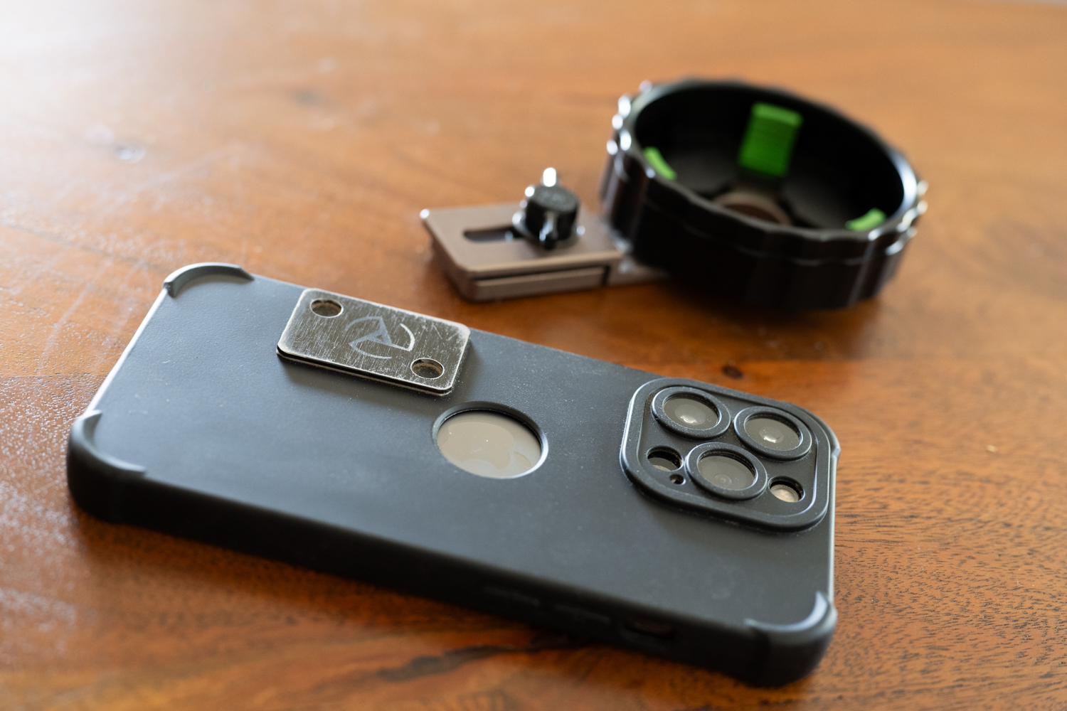 The ScopeCam Mag Plate design makes for convenient repeatable magnetic alignment with any phone case.