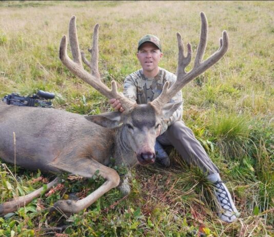 TT#59 Wesley Warner Stalking Big Mule Deer Bucks