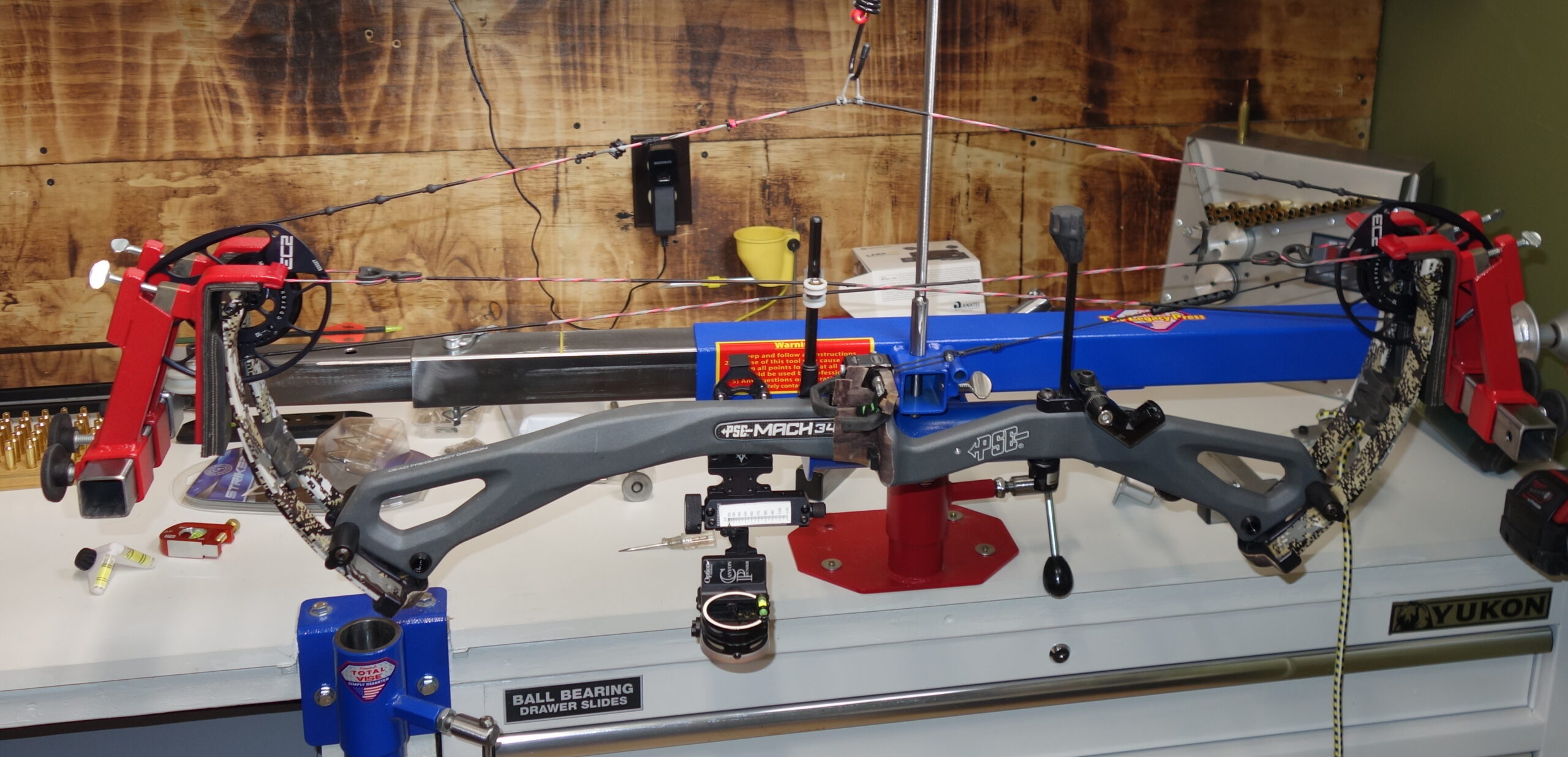 Howard's Total Vise Legacy Bow Press