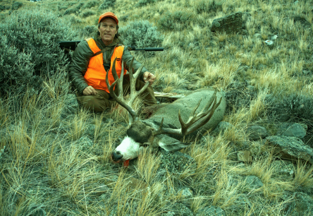 Hunting Big Mule Deer Migration 