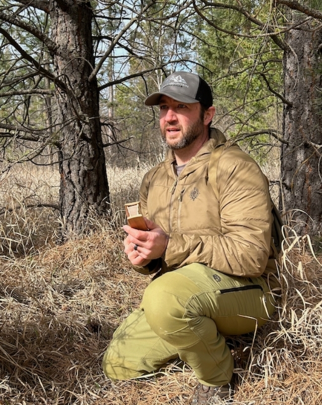 howard mee born primative