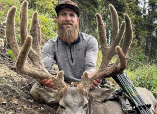 Backcountry Mule Deer Hunting with Braxton Hamilton & Storie Ratcliff Backcountry Muledeer