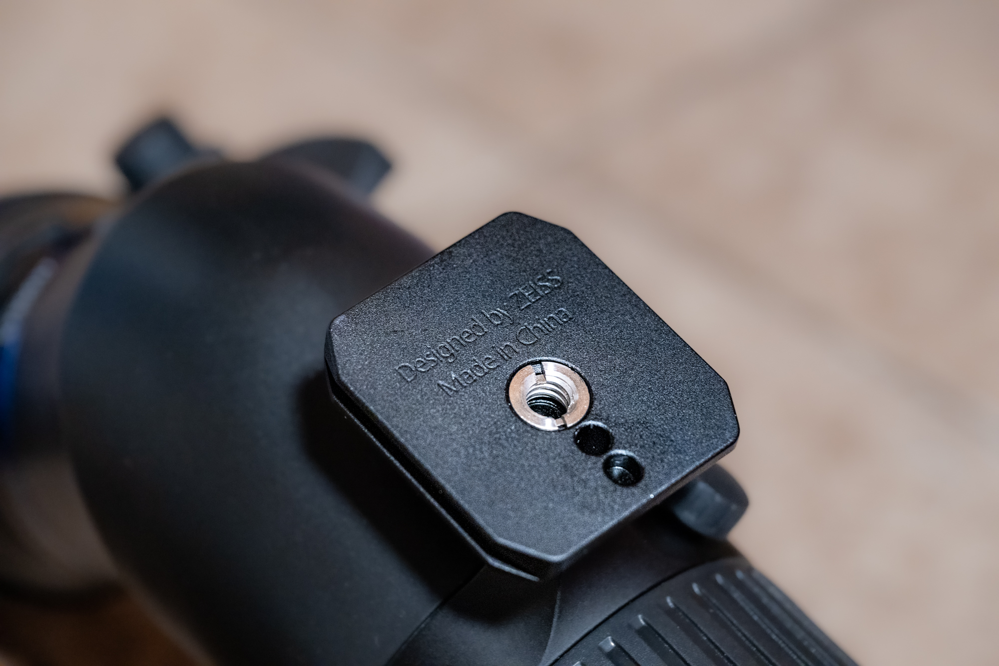 The Zeiss Conquest Apia spotter is made in China