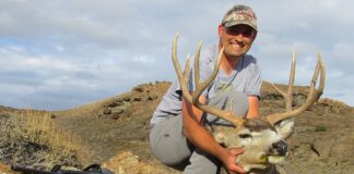 Nevada Mule Deer & The Trade-Offs in Wildlife Management Cody Schroeder Mule Deer Buck